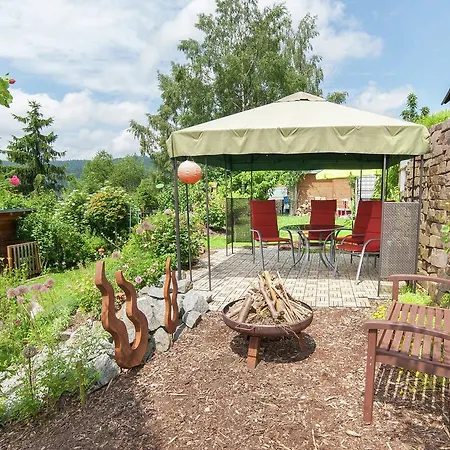 Apartman Modern In Mehlis With Private Lawn *