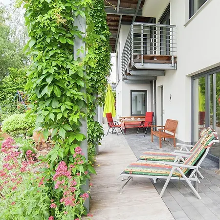 Modern In Mehlis With Private Lawn Apartman